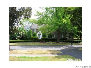 118 Hampshire Rd, Syracuse NY  13203-1308 exterior