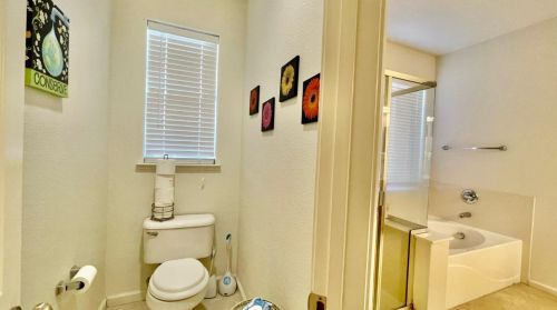 345 Scrub Oak Dr, Lathrop CA  95330-8689 exterior