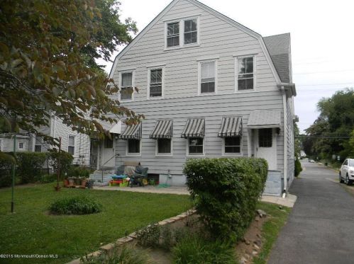 205 Bergen Pl, Tinton Falls, NJ 07701-2112