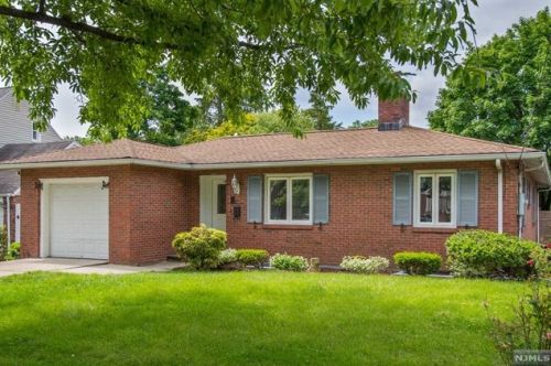 139 Arthur St, Ridgefield Park, NJ 07660-1159