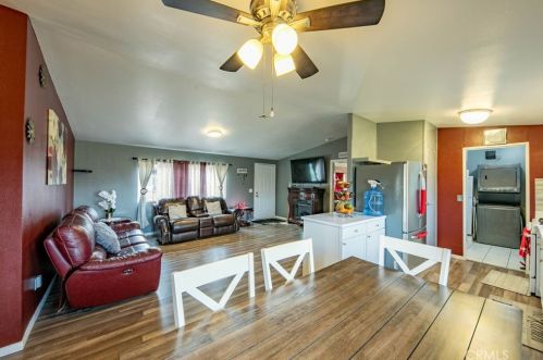 33055 Olive St, Lake Elsinore CA  92530-1434 exterior