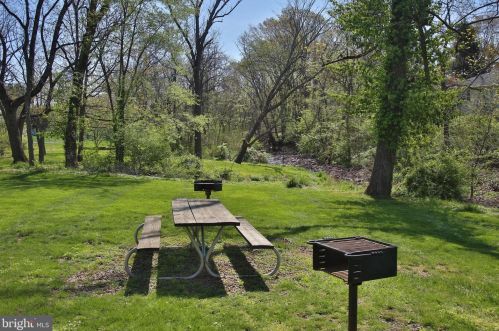 134 Ardwick Ter, Lansdale PA 19446-4927 exterior