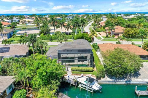 693 Kendall Dr, Marco Island, FL 34145-1900