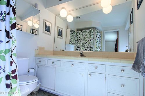 2261 Rainbow Vis Dr, Tucson AZ 85712-2914 exterior