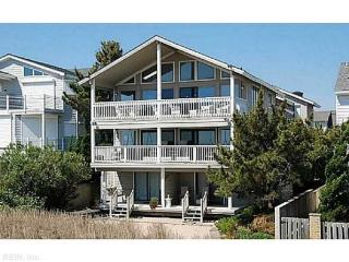 6608 Ocean Front Ave, Virginia Beach VA  23451-2052 exterior