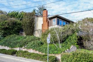 4838 Davenport Ave, Oakland, CA 94619-2919