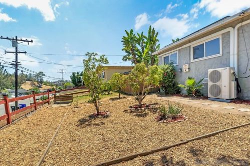 1105 Bittern St, San Diego CA 92114-2513 exterior