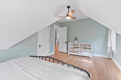 2118 Park Pl, Milwaukee WI  53211-3654 exterior