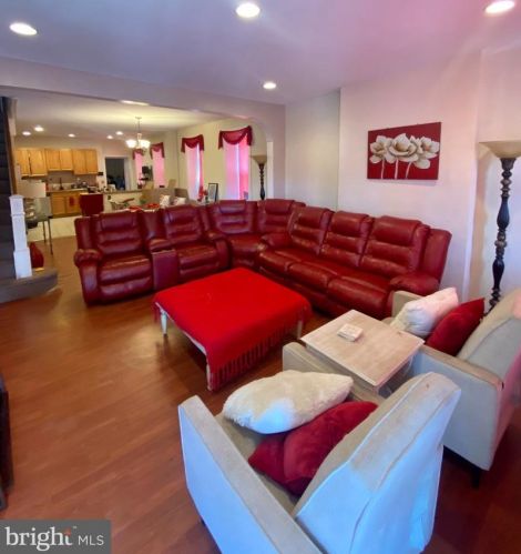 5845 Mcmahon St, Philadelphia, PA 19144-1262