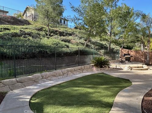 32047 Meadow Wood Ln, Lake Elsinore, CA 92532-2528