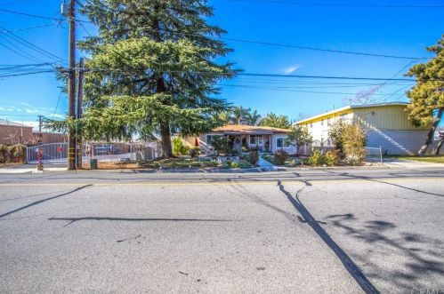 611 Pennsylvania Ave, Beaumont, CA 92223-2538