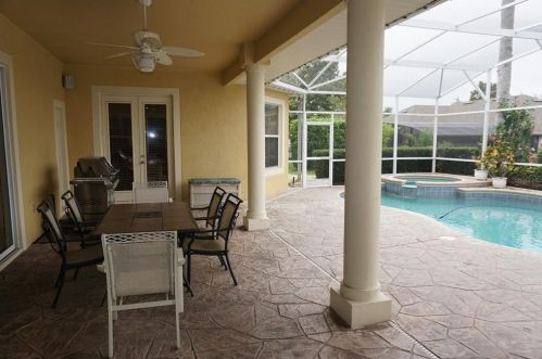3258 King George Dr, Orlando FL  32835-5902 exterior