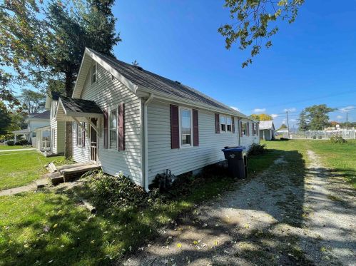 623 Riverside Blvd, Goshen, IN 46528-1934
