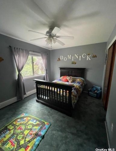 15 Ramblewood Rd, Shoreham NY  11786-2301 exterior