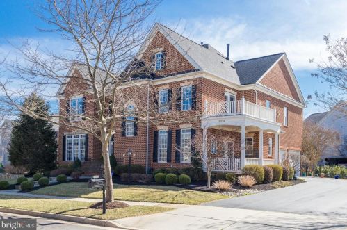 19376 Ml Dm Pl, Leesburg VA 20176-1637 exterior