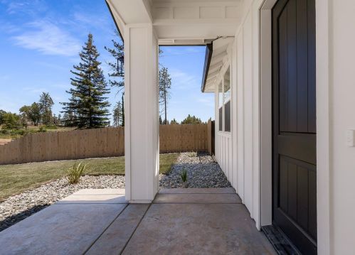 6081 Maxwood Dr, Paradise CA  95969-4348 exterior