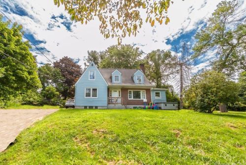 41 Beebe Rd, Norwich, CT 06360-1806