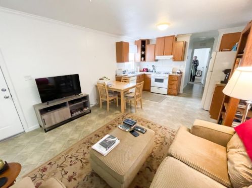 215 El Bosque Dr, San Jose, CA 95134-1612