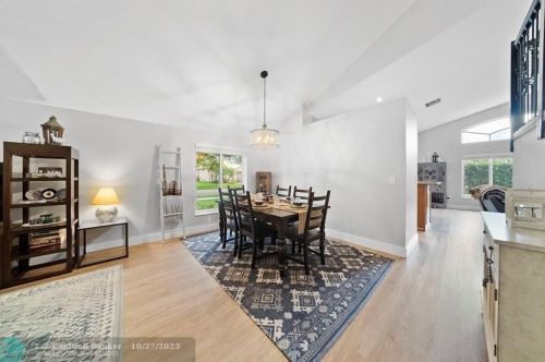 1277 144th Ter, Hollywood FL  33028-2925 exterior