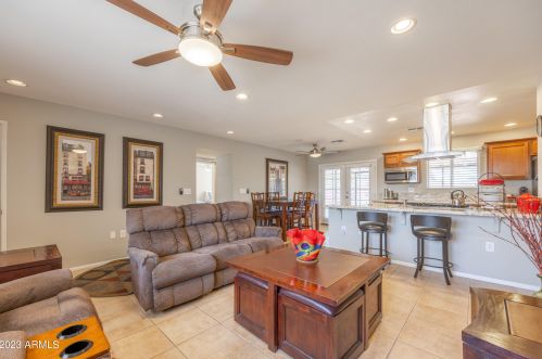 10223 Clair Dr, Sun City, AZ 85351-4532