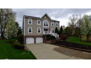 212 Appleglen Ct, Mc Donald, PA 15057-2628