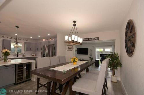 8421 17 Ct, Hollywood FL 33028 exterior