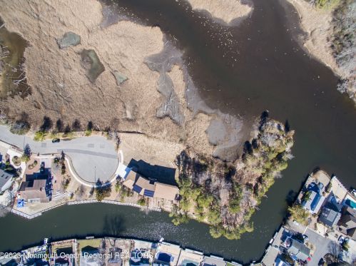 49 Cherokee Ln, Bricktown NJ  08724-4405 exterior