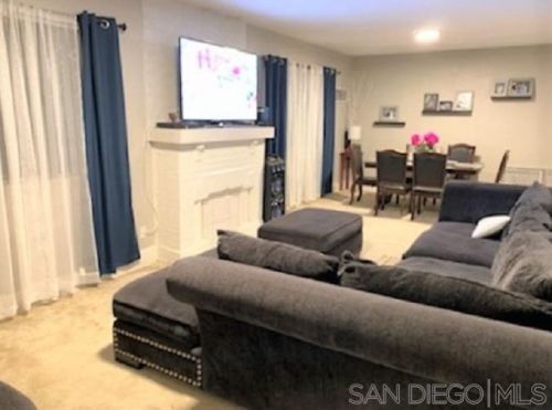 2718 C Ave, National City, CA 91950-6831