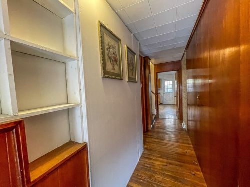 4037 Haldane St, Pittsburgh, PA 15207-1108