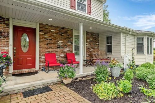 63 Pacer Dr, Sewickley, PA 15143-9122