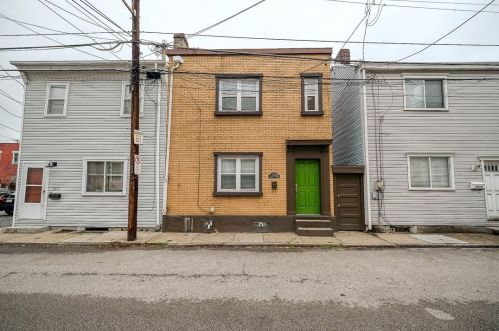 2613 Larkins Way, Pittsburgh, PA 15203-2244