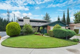 6340 Crebs Ave, Los Angeles, CA 91335-6819