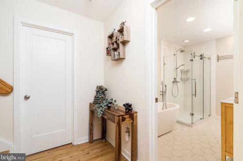 36 Mountain Ave, Princeton NJ  08540-2630 exterior