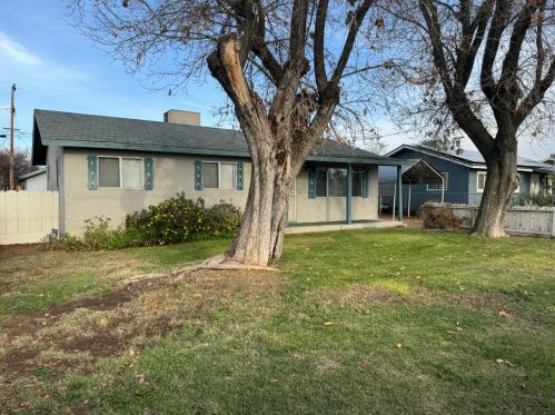 6612 Santa Fe Dr, Winton, CA 95388-9657