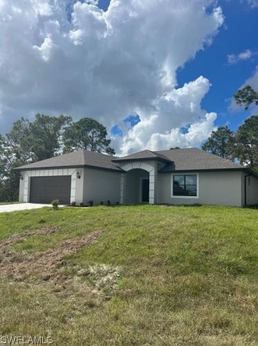 2607 27th St, Lehigh Acres, FL 33976-4074