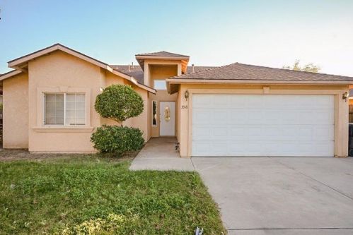 3518 Virginia Ave, Riverbank, CA 95367-2932