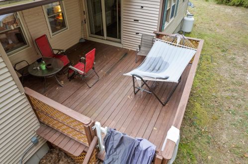 103 Durham Rd, Dover NH  03820-4363 exterior