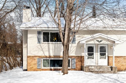 571 County Road B, Saint Paul, MN 55117-1858
