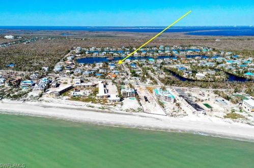 411 Lake Murex Blvd, Sanibel FL  33957-5536 exterior