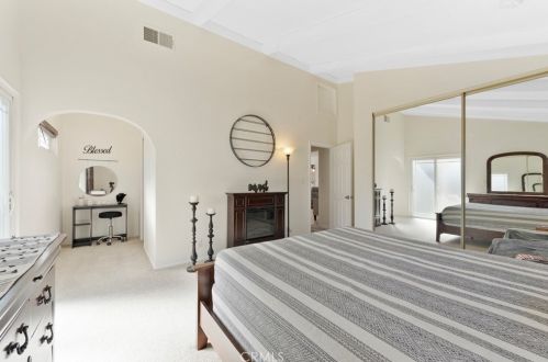 10624 Sunnybrook Ln, Whittier CA  90604-1755 exterior