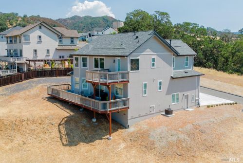 380 Tehuacan Rd, Ukiah CA  exterior