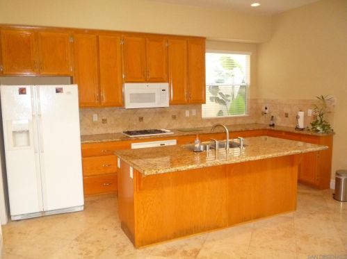 11880 Miro Cir, San Diego, CA 92131-3323