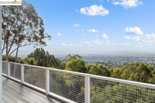 3557 Klamath St, Oakland CA 94602-4126 exterior