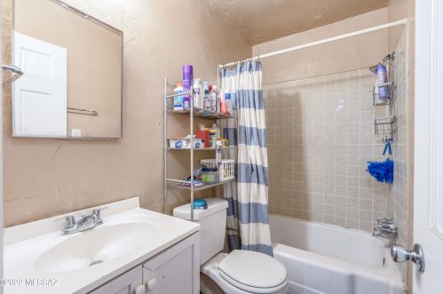 208 Palmdale St, Tucson AZ  85714-1439 exterior