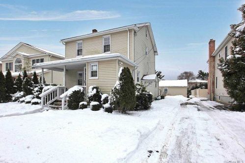 2510 Norwood Ave, North Bellmore, NY 11710-1705