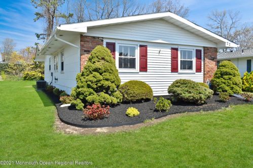 22 Phillips Rd, Bricktown NJ  08724-2441 exterior