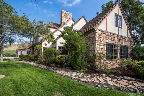 43750 Sandia Creek Dr, Temecula, CA 92590-3360