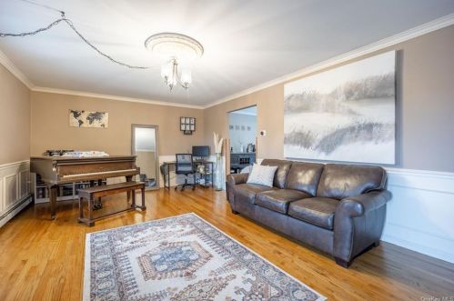 67 Stowe Dr, Poughquag NY  12570-4929 exterior