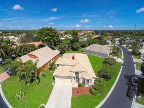 2741 Pointe Cir, West Palm Beach, FL 33413-2154