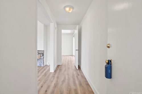 3653 El Caminito, Glendale CA 91214-1716 exterior